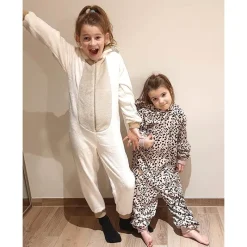 Onesie dierenprint (kind/volwassenen)><noscript><img width=